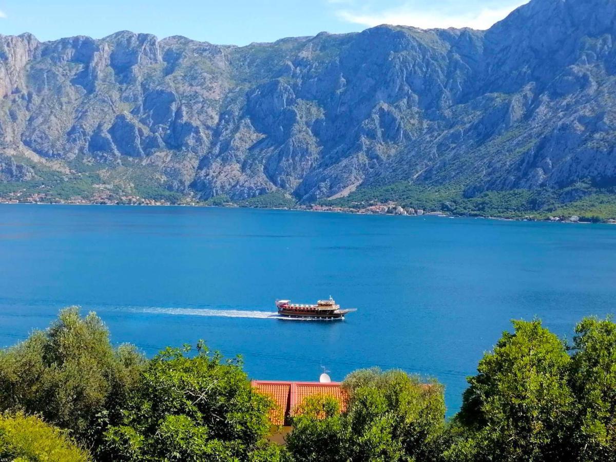 Bay Of Kotor View Apartment With Pool Prčanj Exterior foto